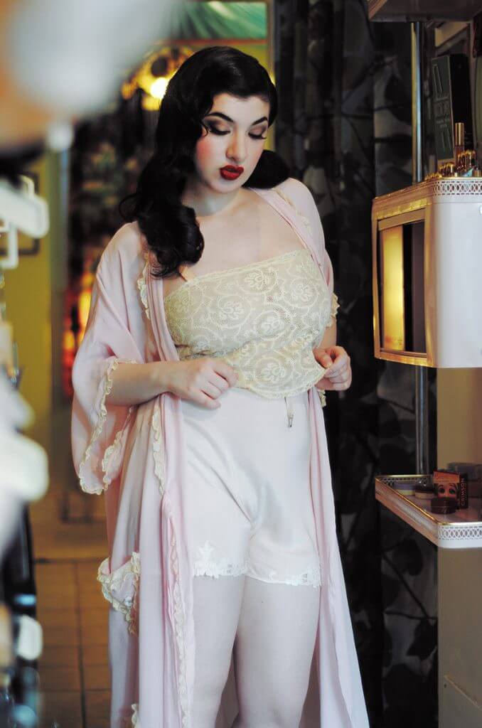 How to Build the Perfect Vintage Lingerie Collection