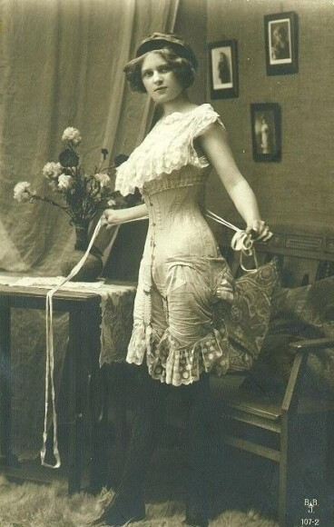 Victorian And Edwardian Corset Pinups The Lingerie Addict