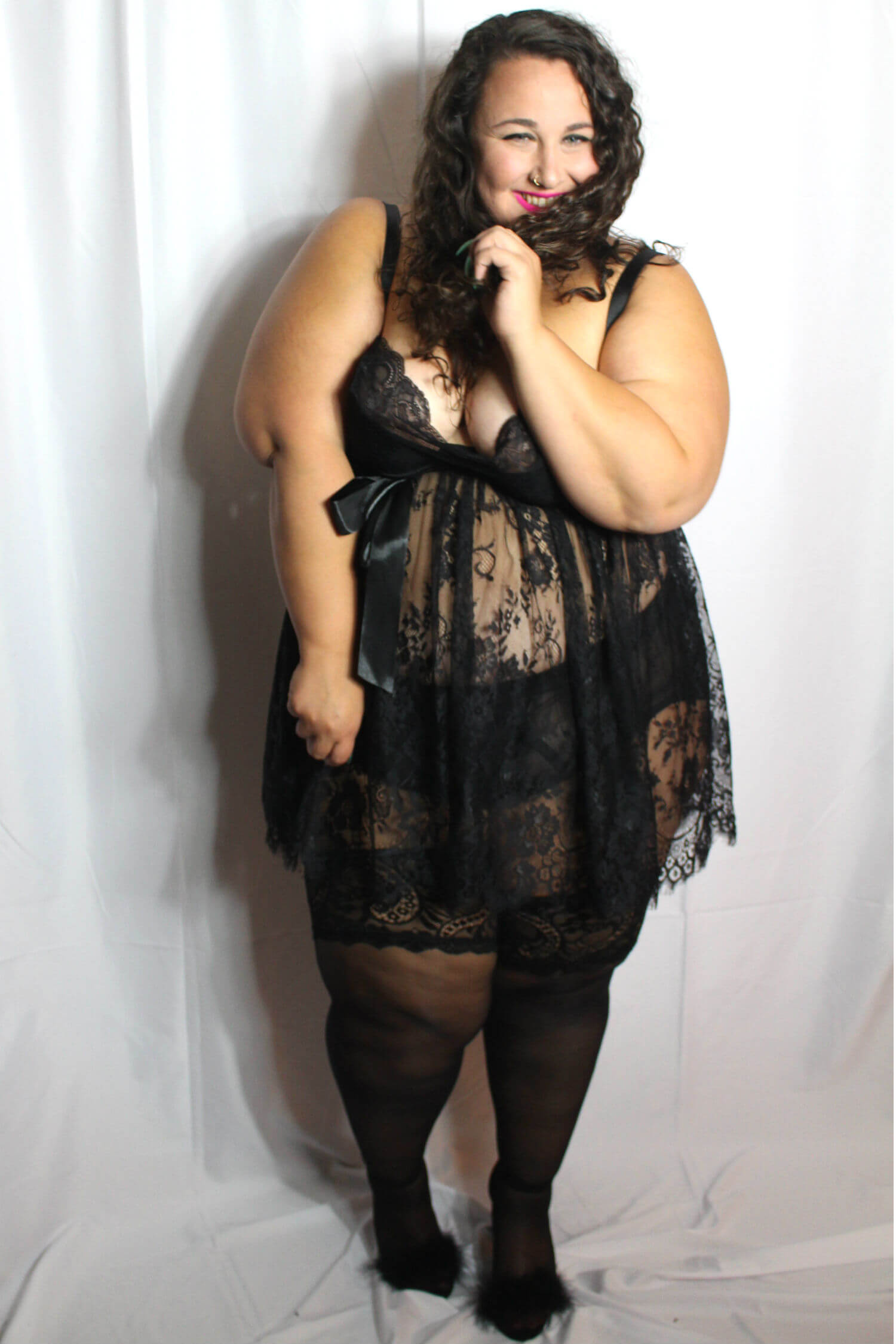 Finally! Plus Size Stockings Up to 4X: A Glamory Hosiery Review