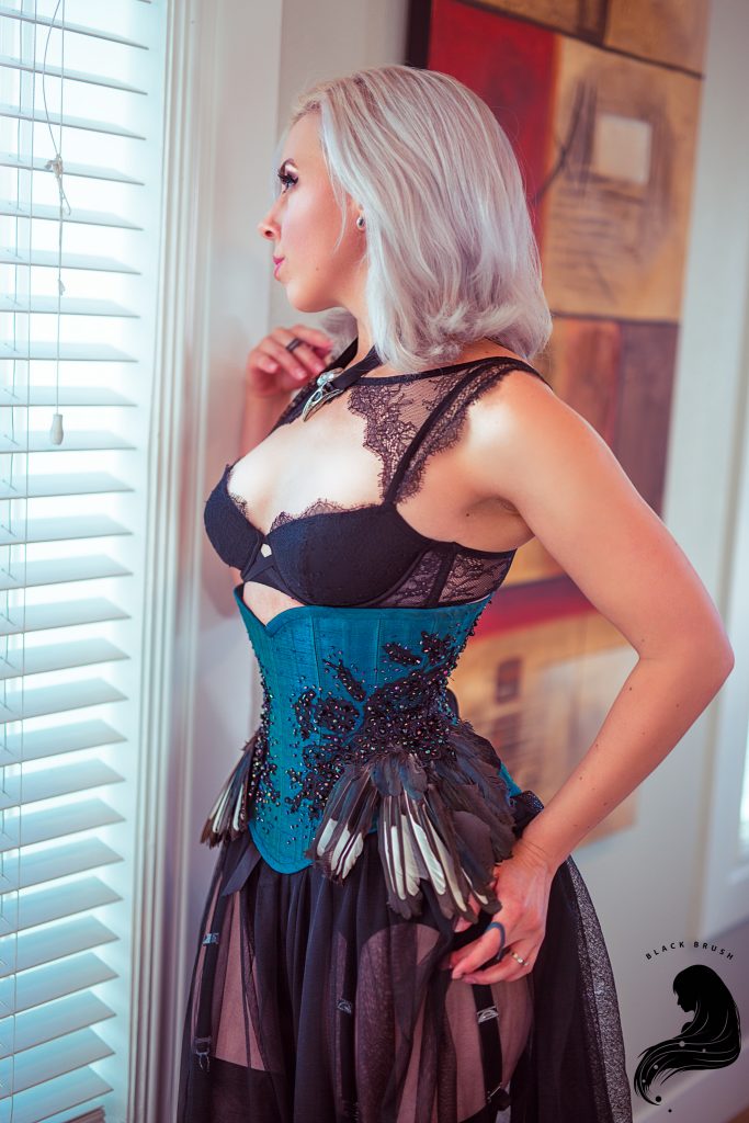 Contour Corsets – Lucy's Corsetry